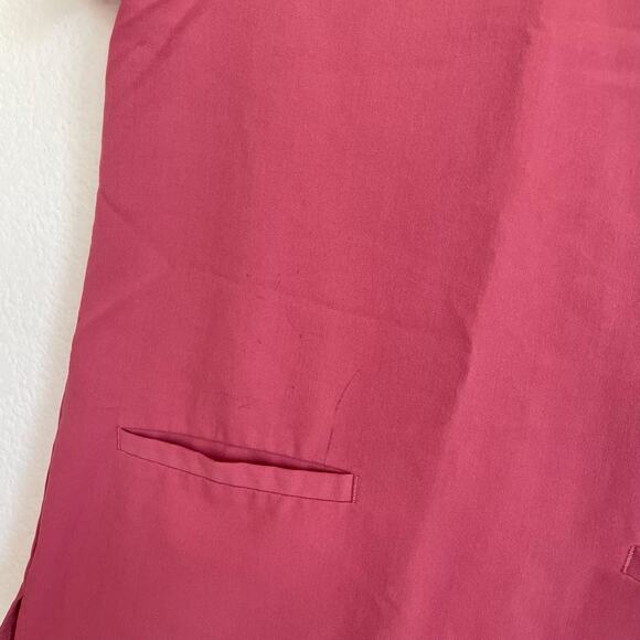 FIGS Pink Quartz Casma Three Pocket Scrub Top - Picture 6 of 10
